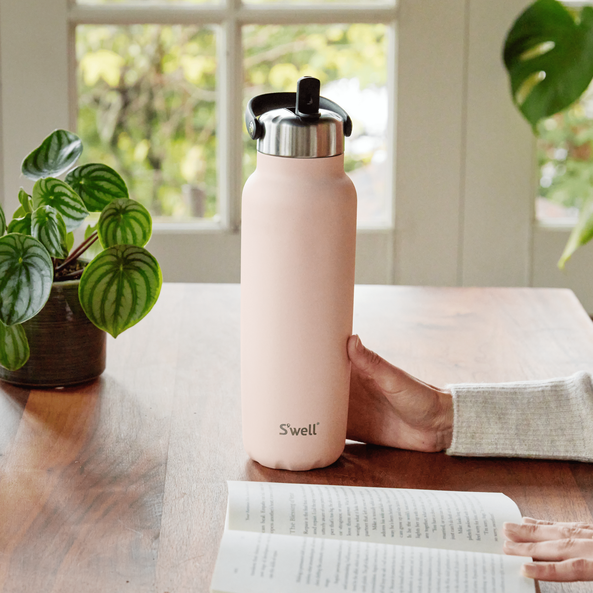 Explorer with Flip Straw Lid | 40oz Himalayan Salt - Image 2